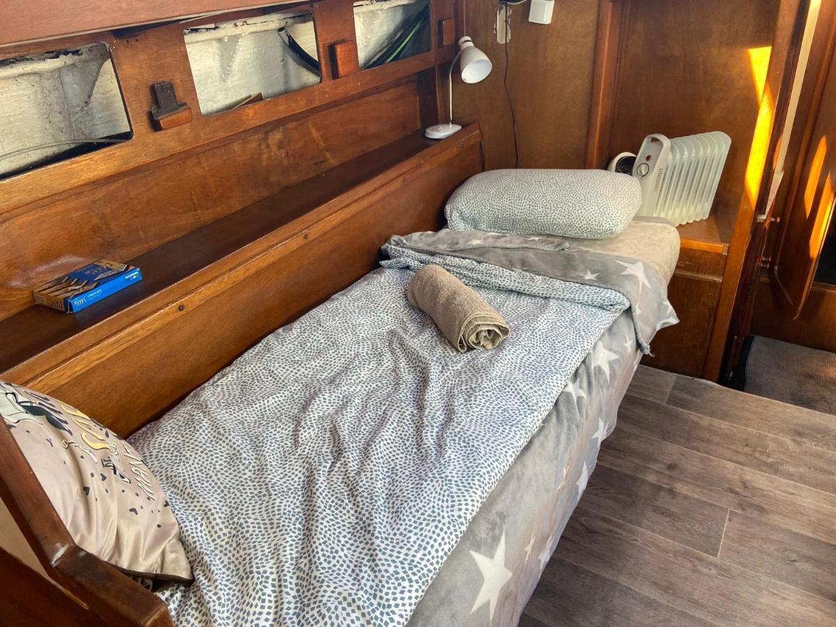 Hotel Fantastic Sailing Boat To Sleep In Barcelona Zewnętrze zdjęcie